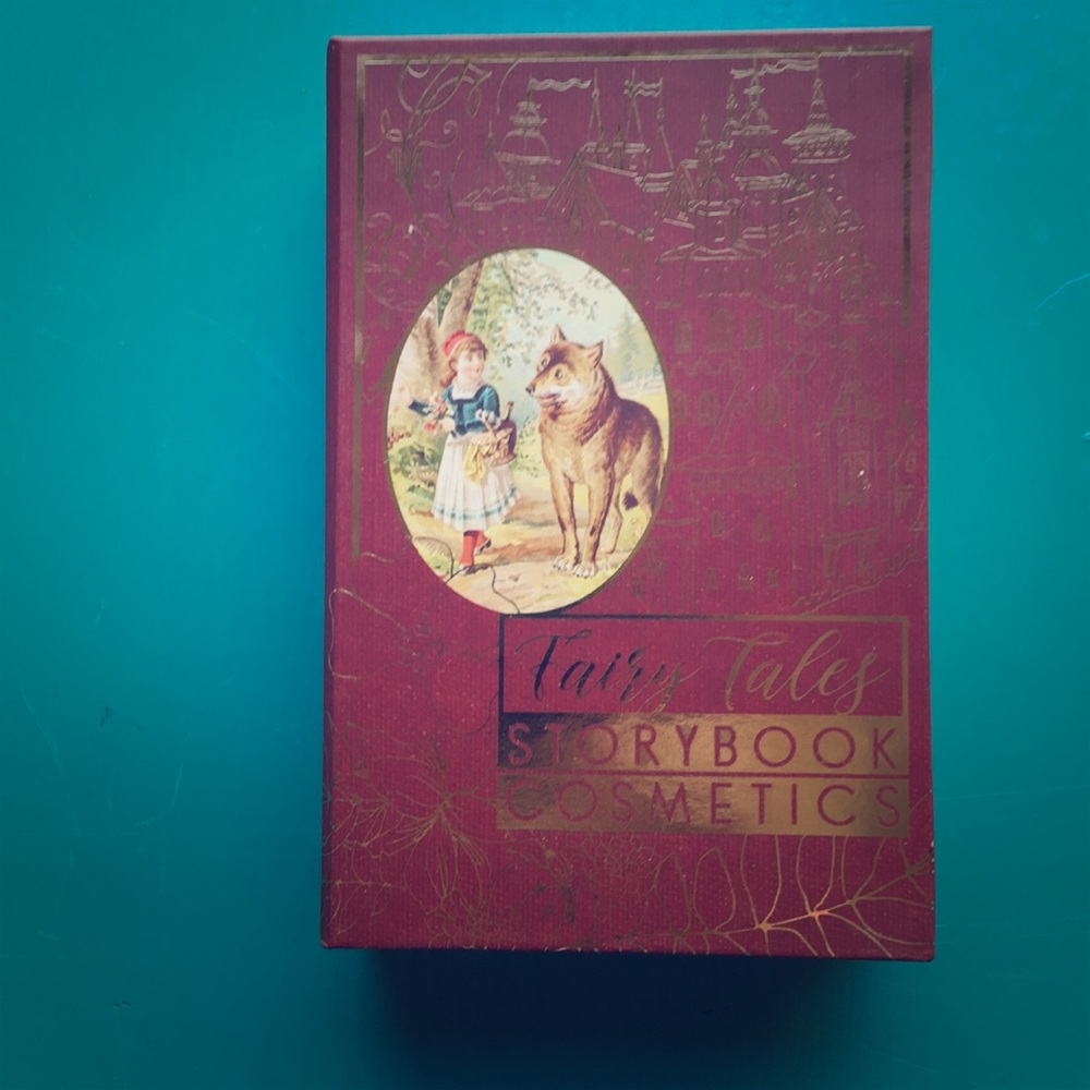 StoryBook Cosmetics Eyeshadow Pallette